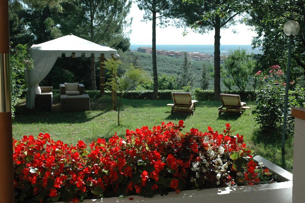 Colle Moro - B&B Villa Maria Citta Sant'Angelo Bagian luar foto