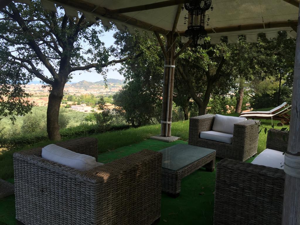 Colle Moro - B&B Villa Maria Citta Sant'Angelo Bagian luar foto